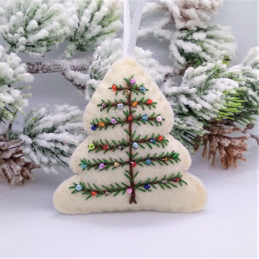 Christmas Ornament Beaded Trees